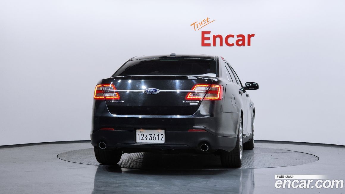 Ford Taurus 2013