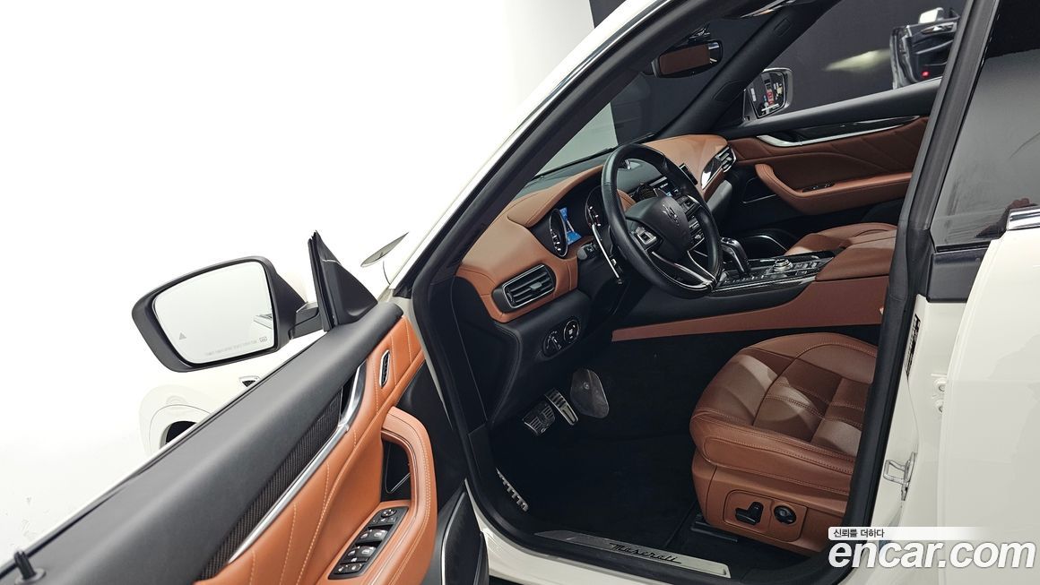 Maserati Levante 2020