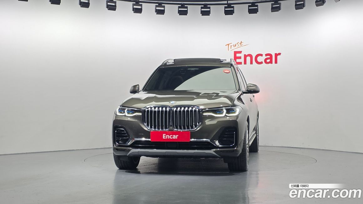 BMW X7 2021