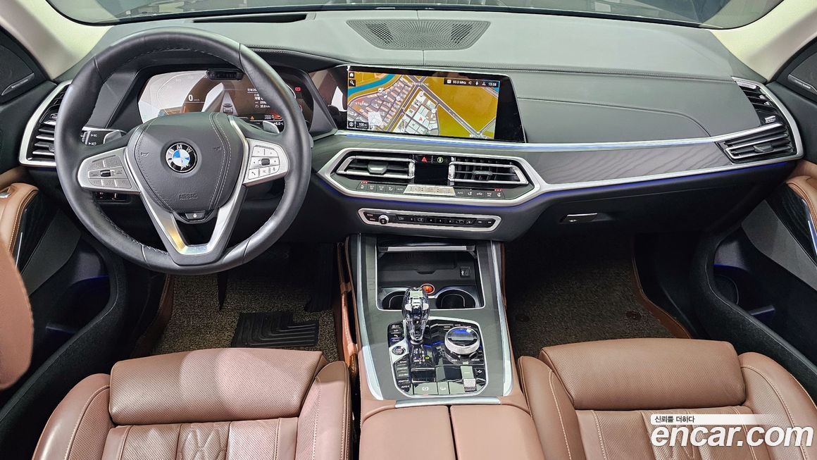 BMW X7 2021