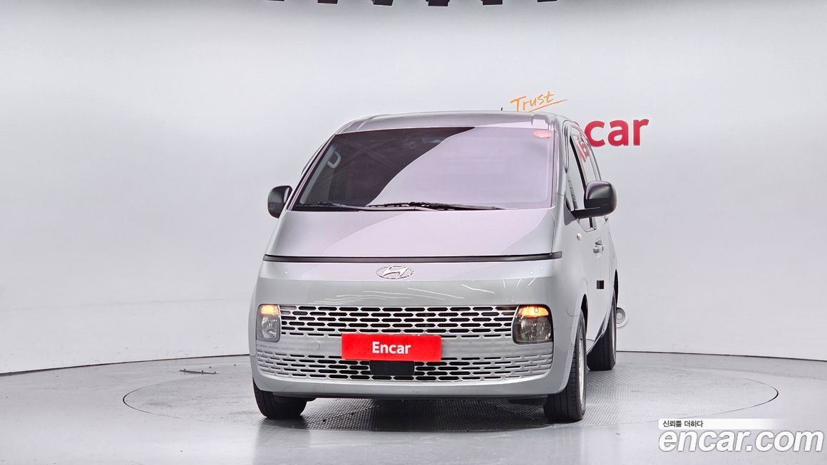 Hyundai Staria 2023