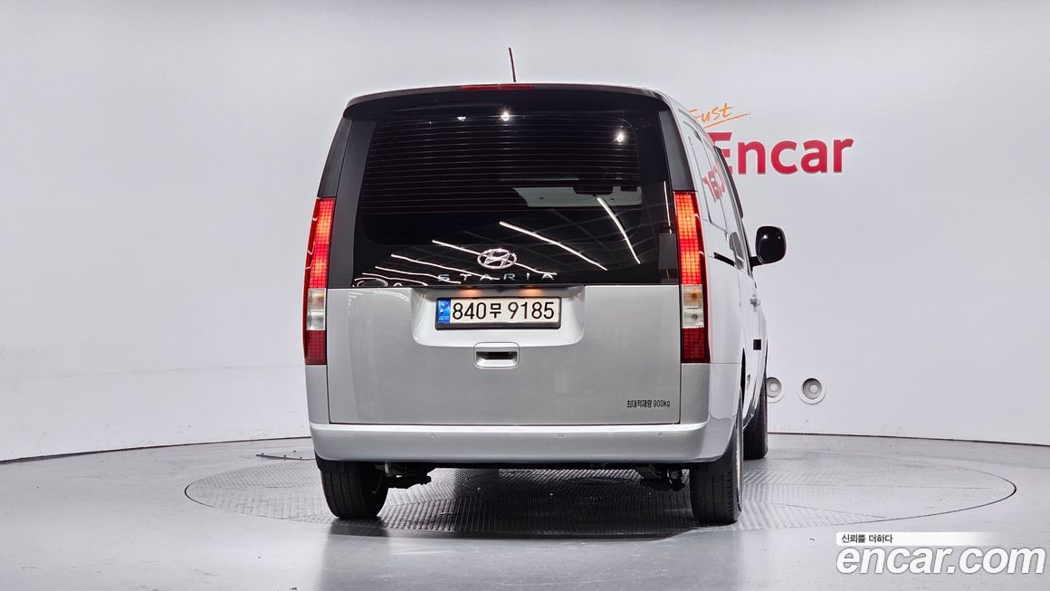 Hyundai Staria 2023