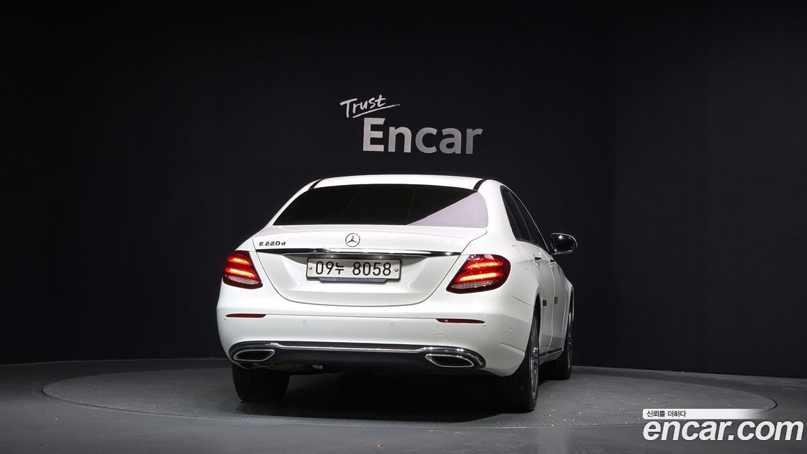Mercedes-Benz E-Class 2019