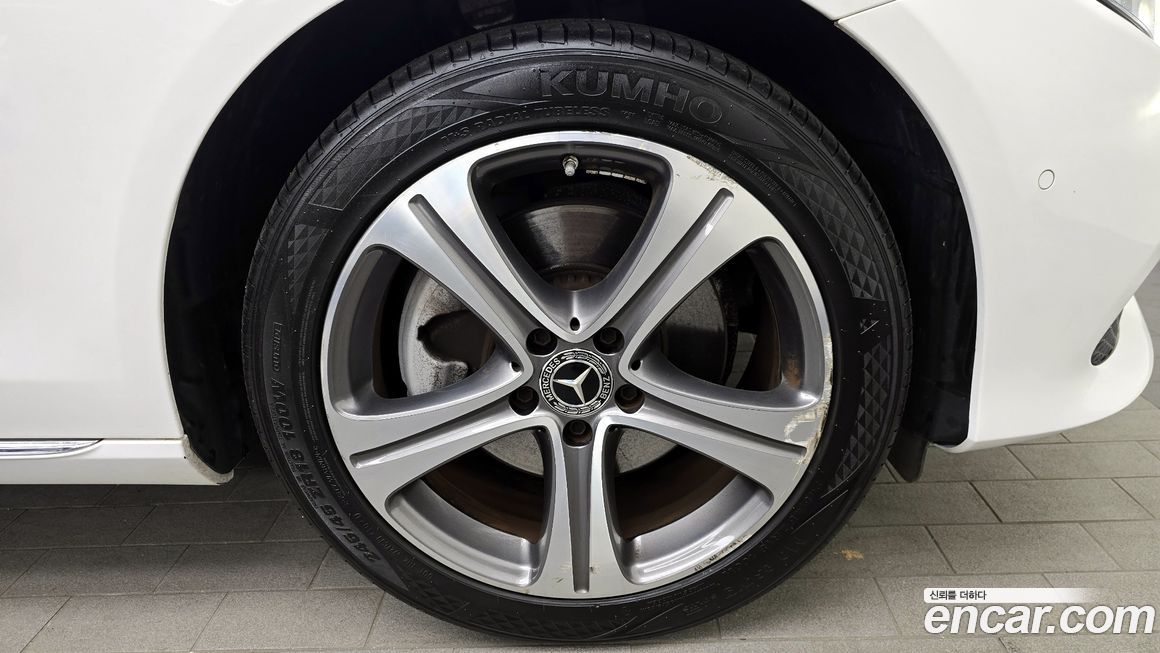 Mercedes-Benz E-Class 2019