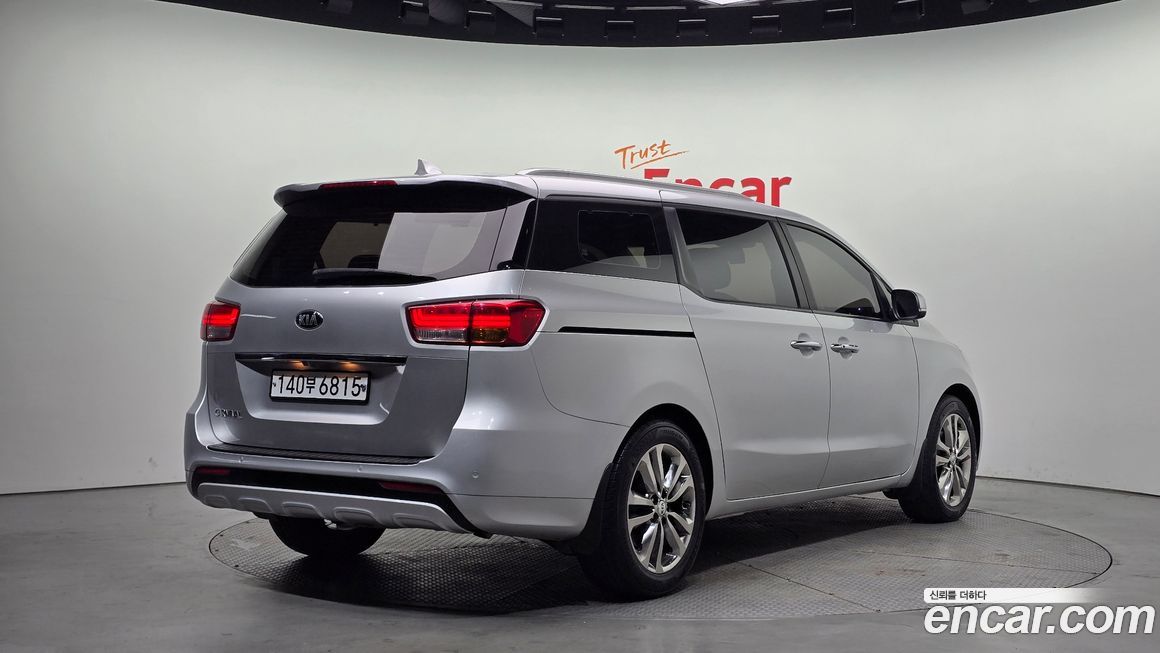 Kia Canival 2016