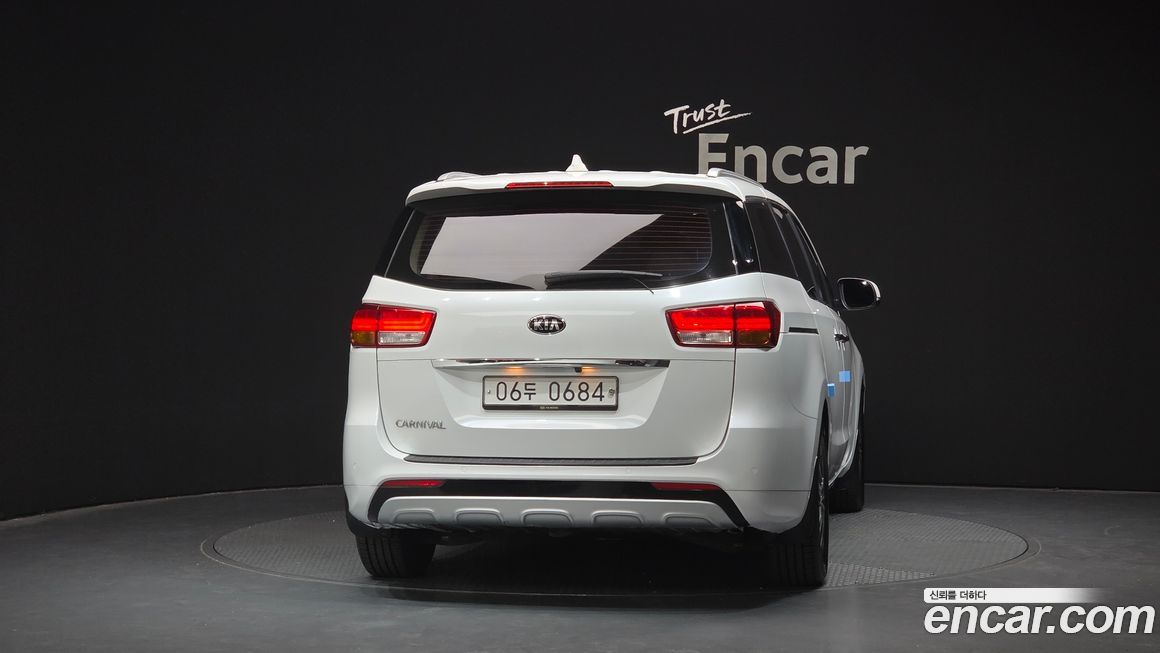 Kia Canival 2017