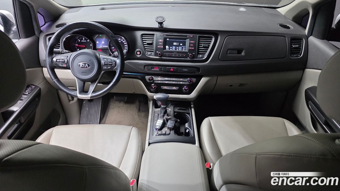 Kia Canival 2017
