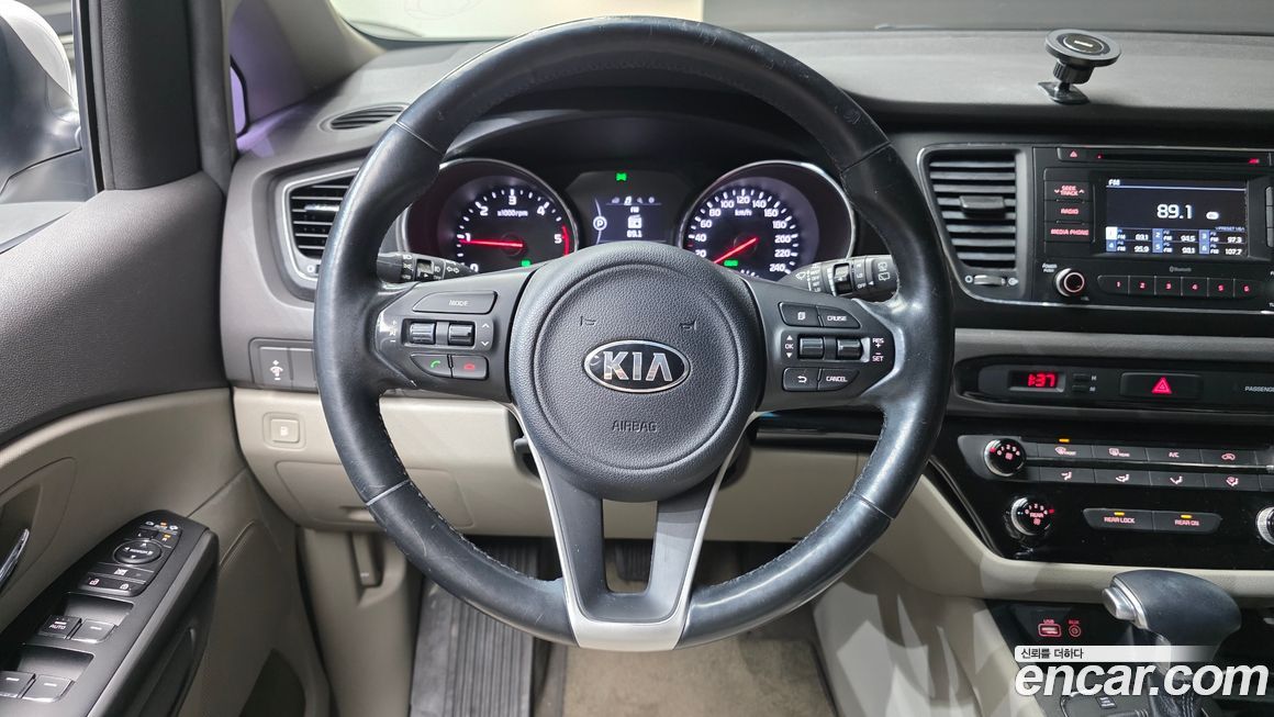 Kia Canival 2017