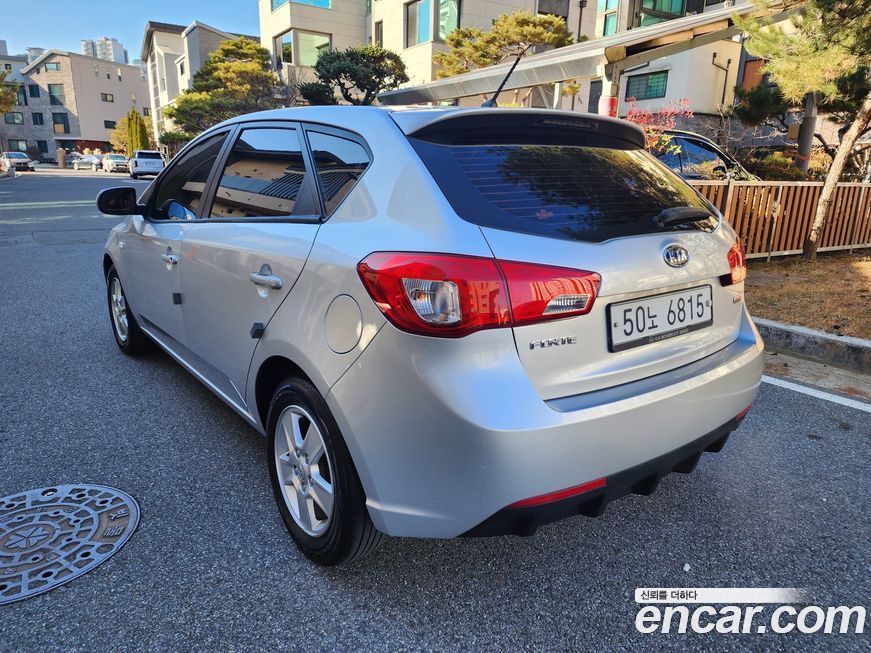 Kia Porte 2011