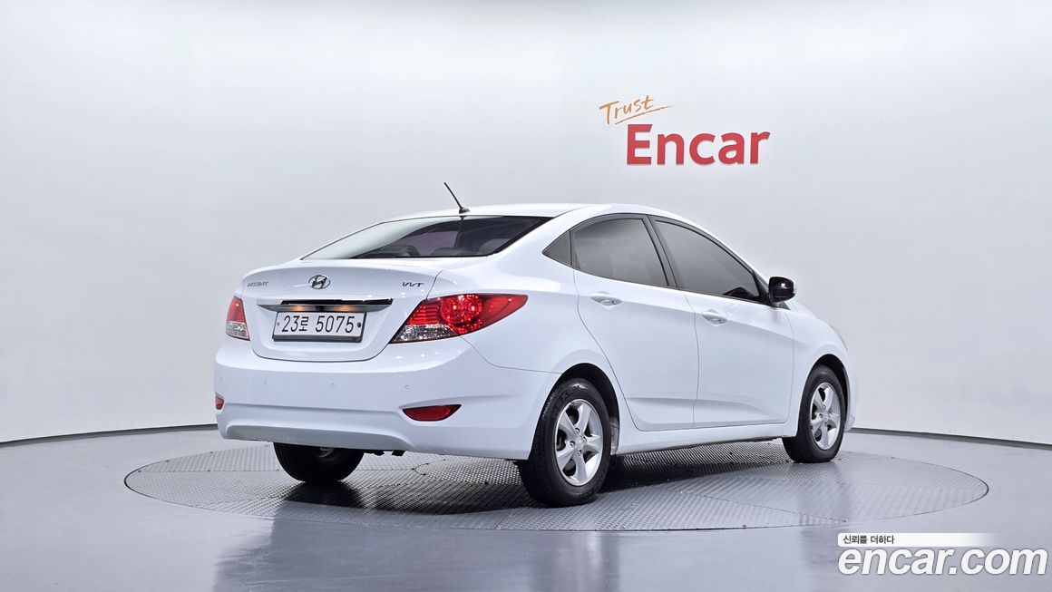 Hyundai Accent 2015