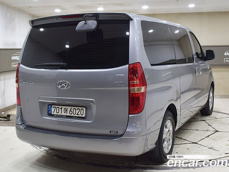 Hyundai Starex 2011