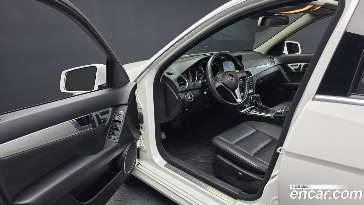 Mercedes-Benz C-Class 2013