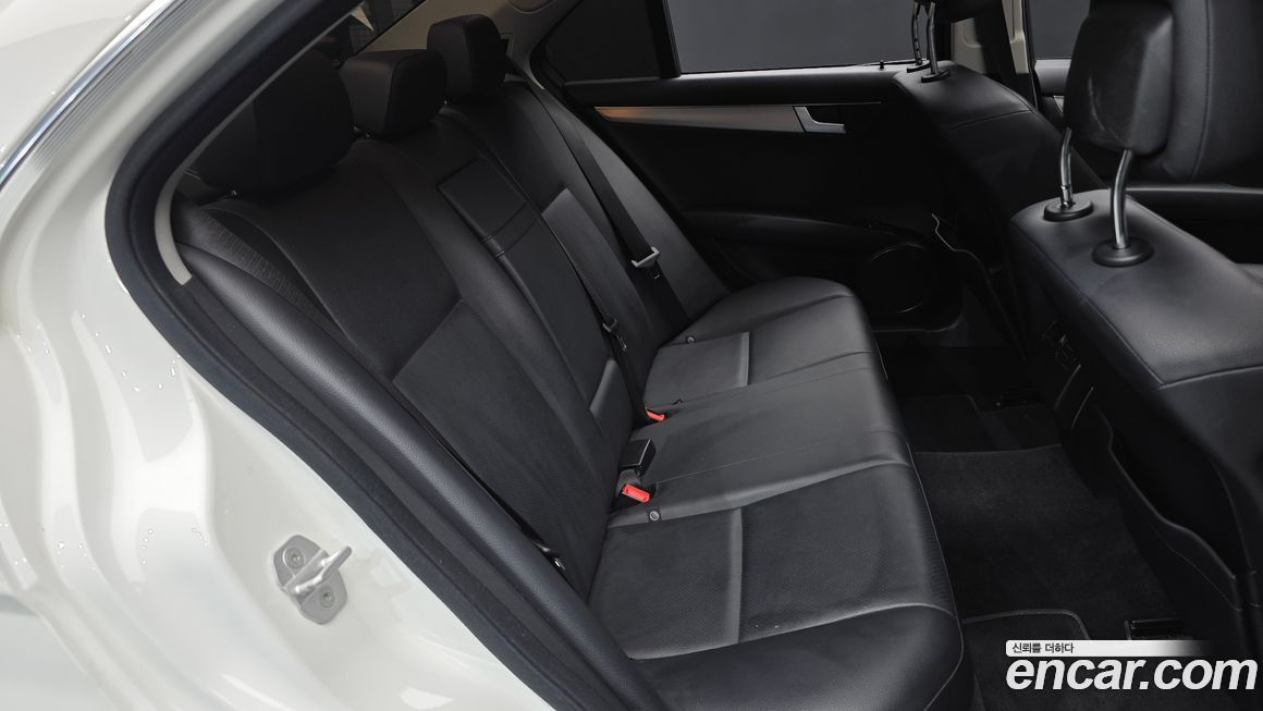 Mercedes-Benz C-Class 2013