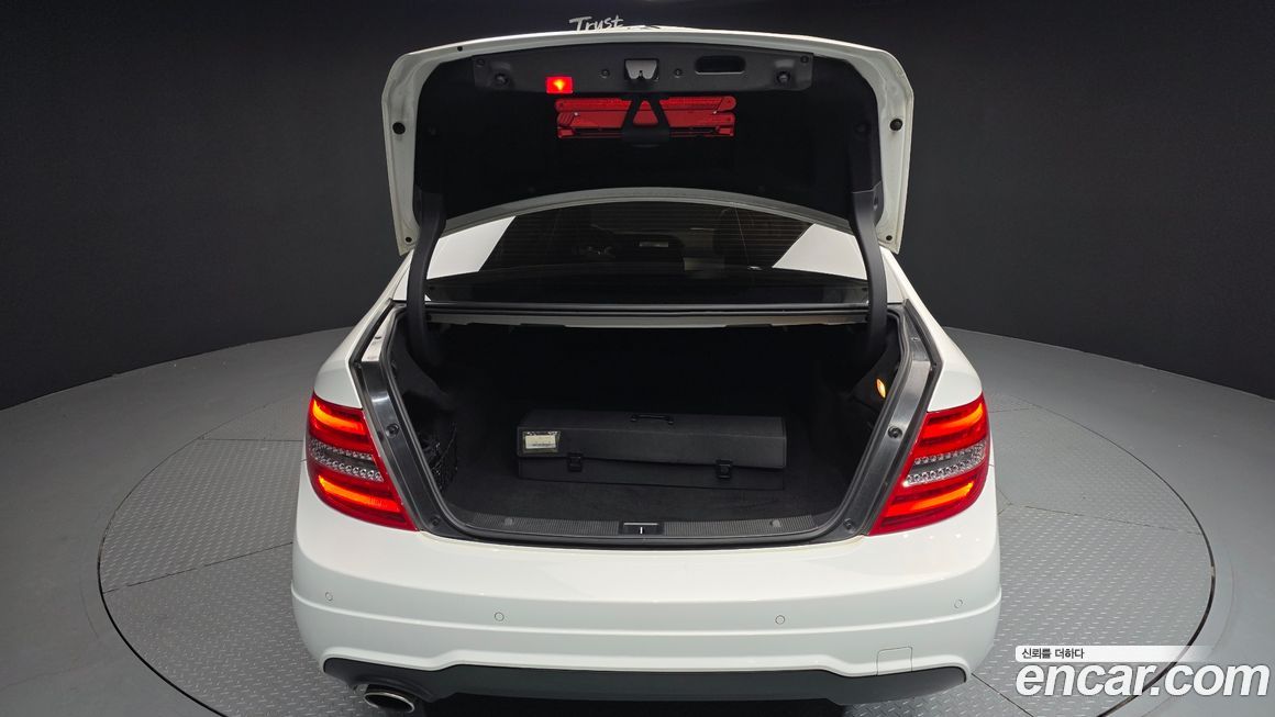 Mercedes-Benz C-Class 2013