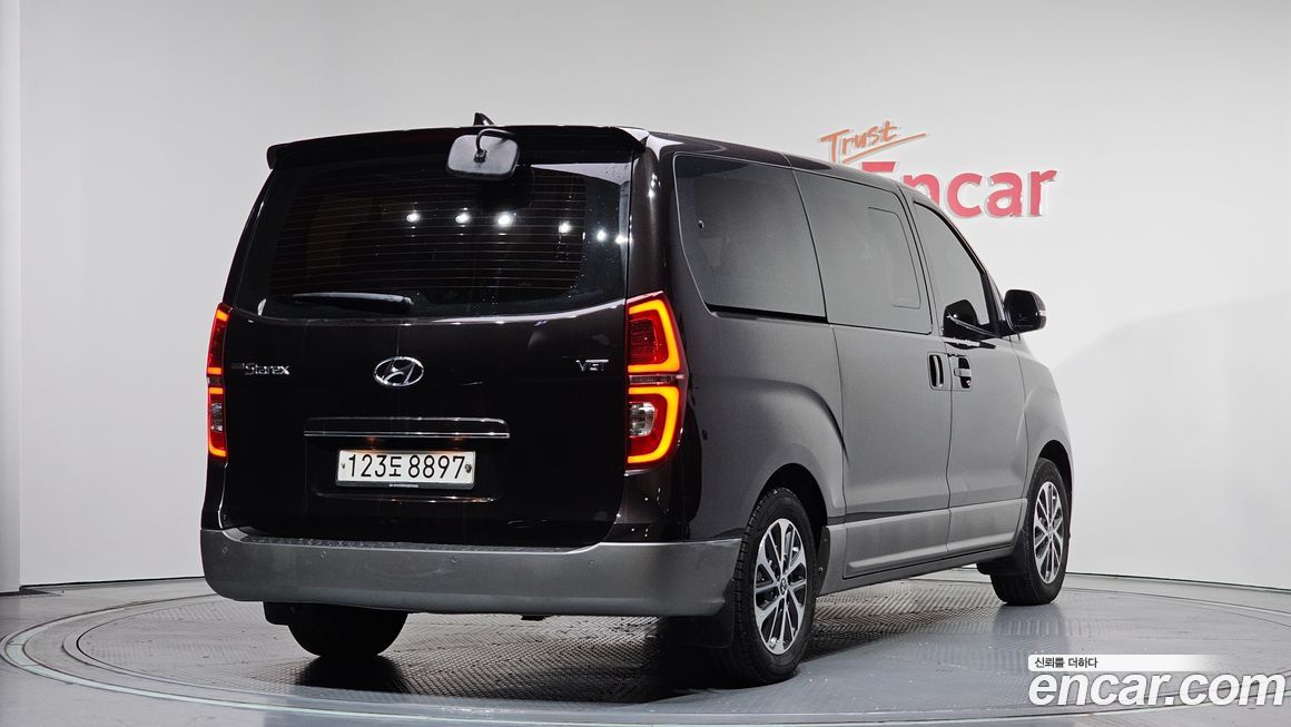 Hyundai Starex 2019