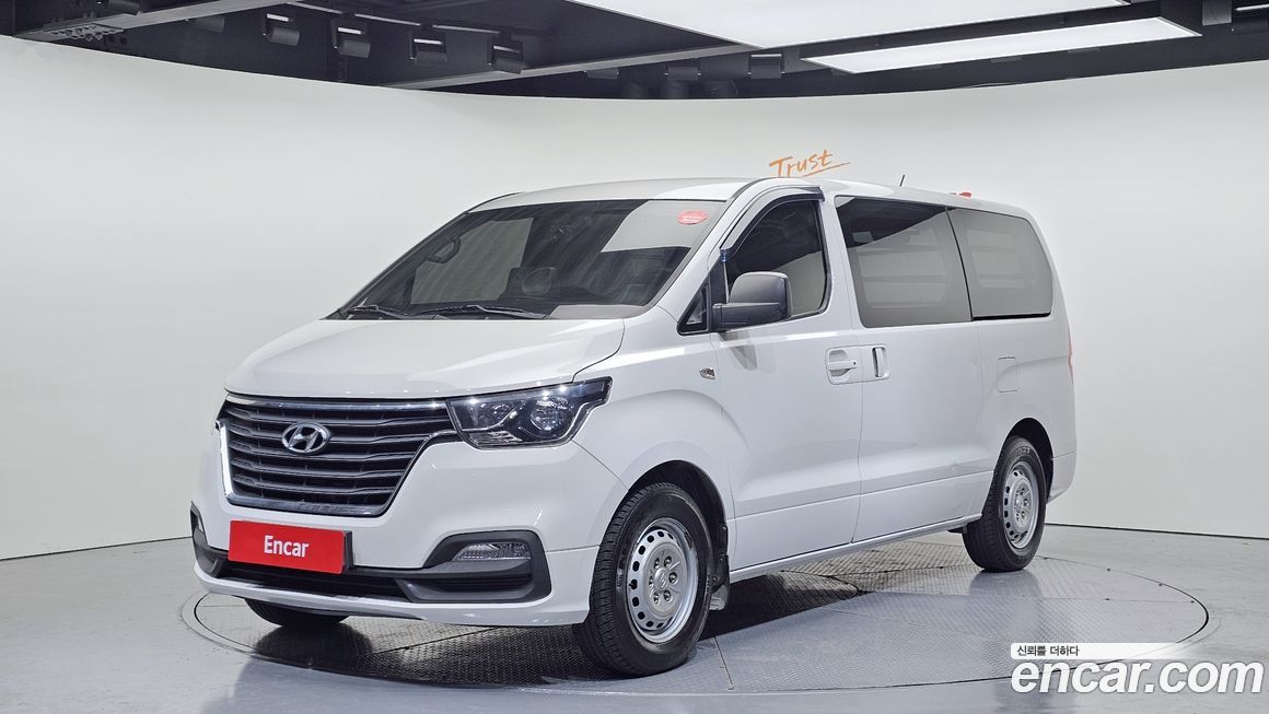 Hyundai Starex 2019