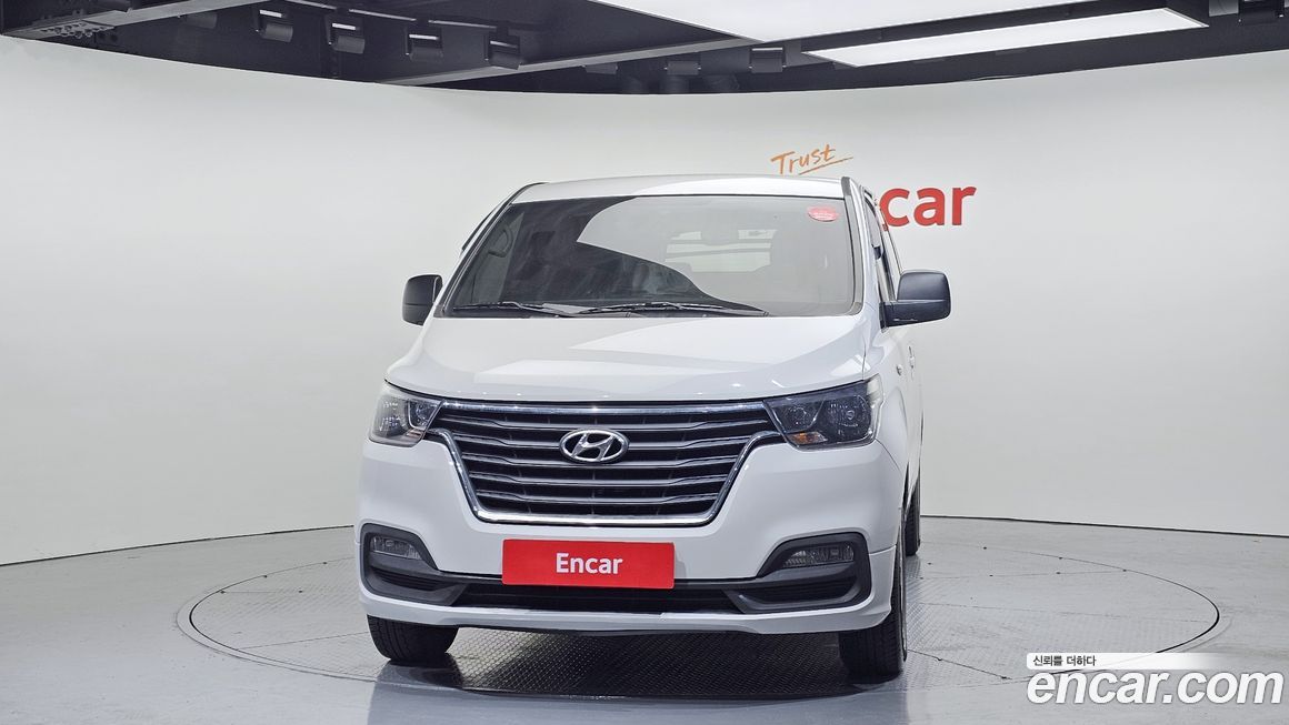 Hyundai Starex 2019