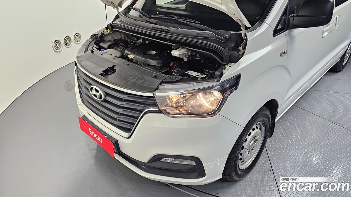 Hyundai Starex 2019