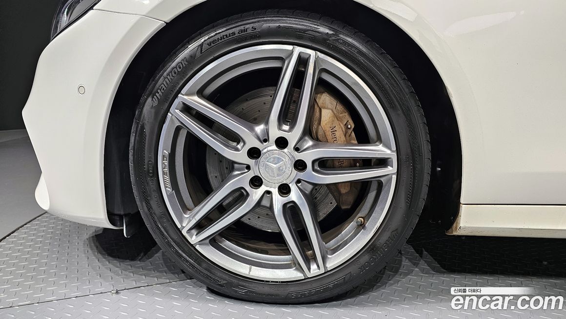 Mercedes-Benz E-Class 2019