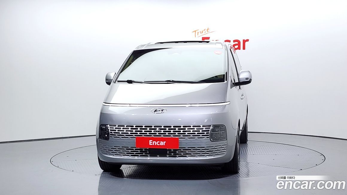 Hyundai Staria 2022