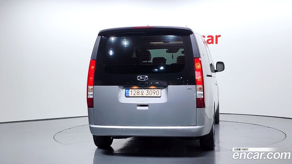 Hyundai Staria 2022