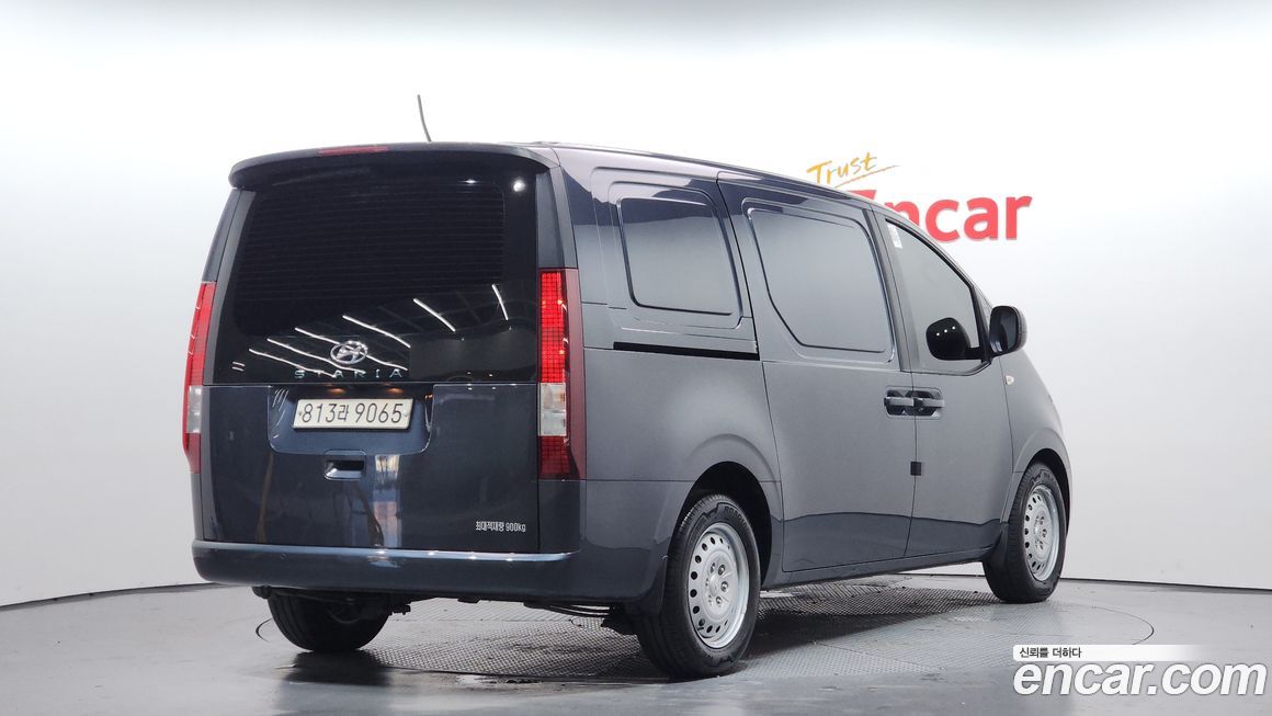 Hyundai Staria 2023
