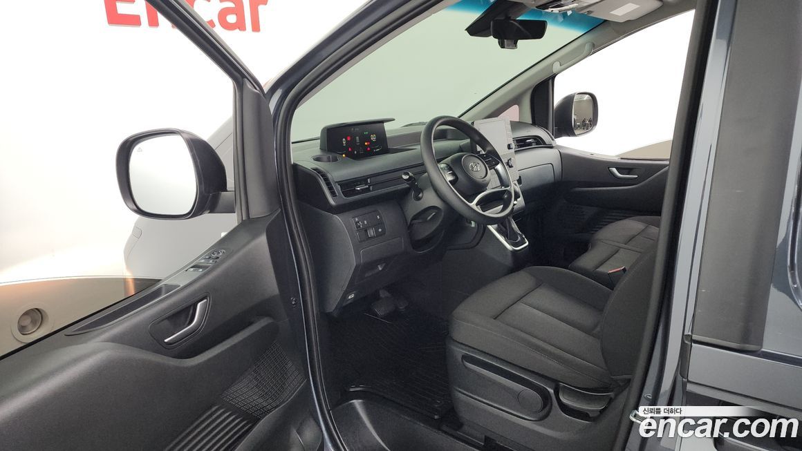 Hyundai Staria 2023