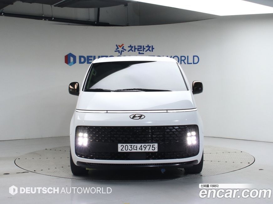 Hyundai Staria 2022