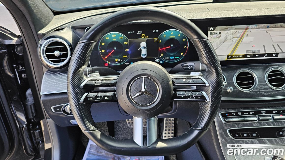 Mercedes-Benz E-Class 2021