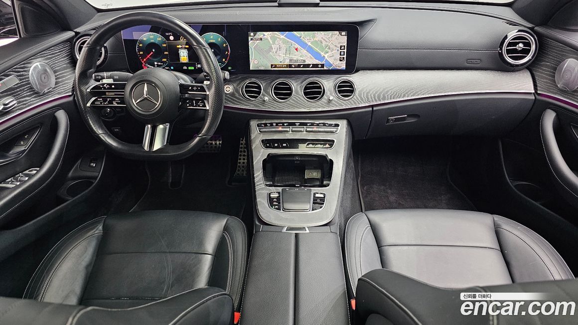 Mercedes-Benz E-Class 2021