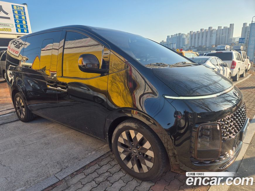 Hyundai Staria 2022