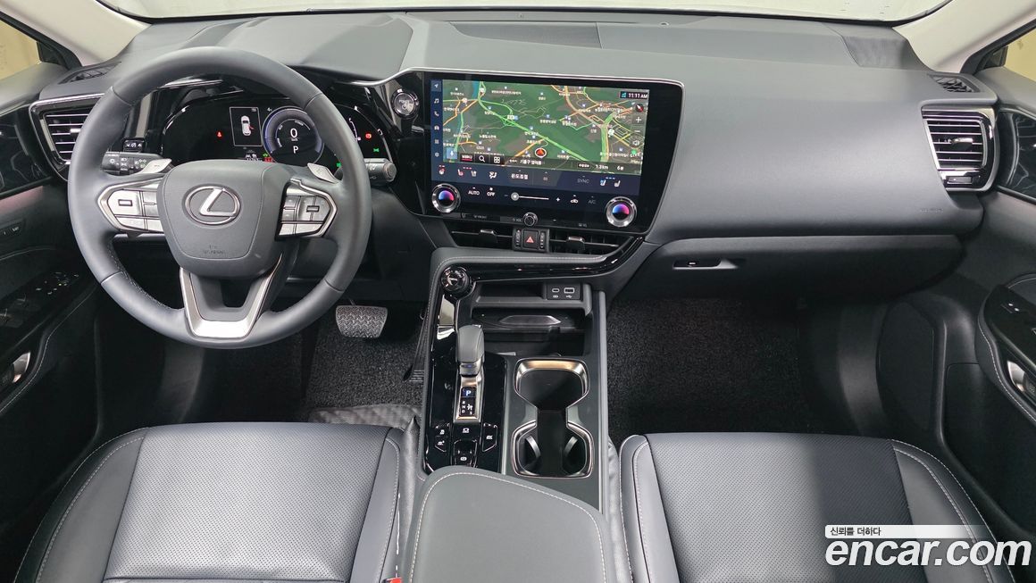 Lexus NX 2025