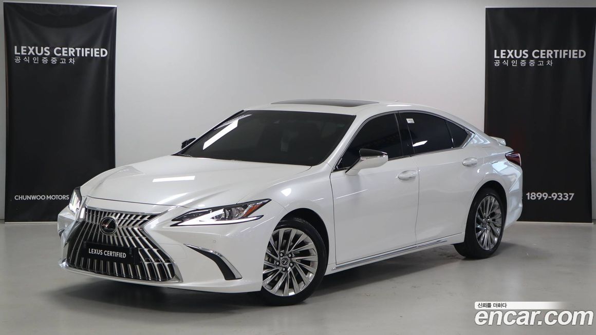 Lexus ES 2025