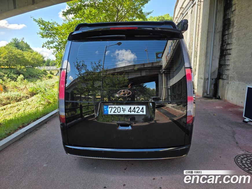 Hyundai Staria 2023