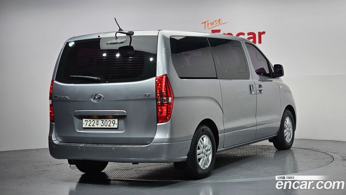Hyundai Starex 2018