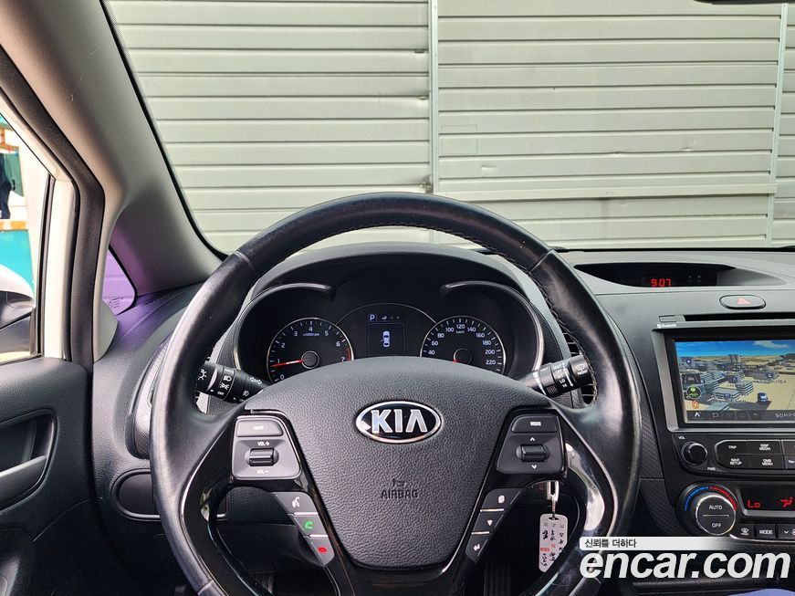 Kia K3 2016
