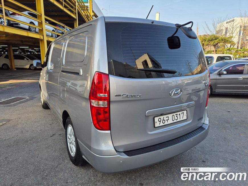 Hyundai Starex 2021