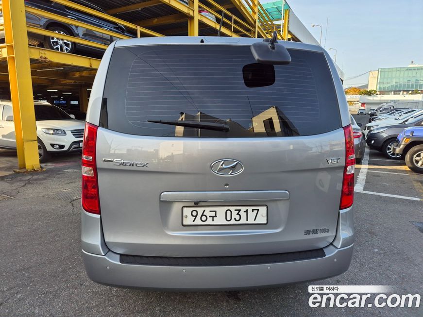 Hyundai Starex 2021