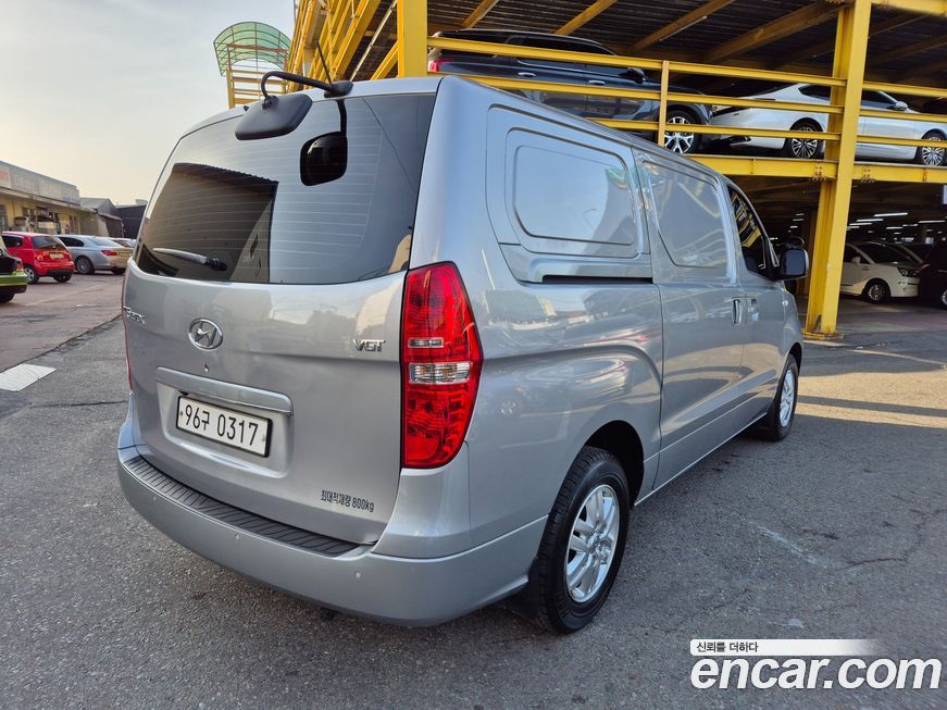 Hyundai Starex 2021