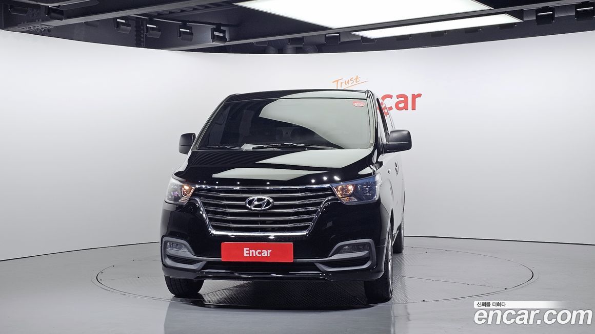 Hyundai Starex 2019