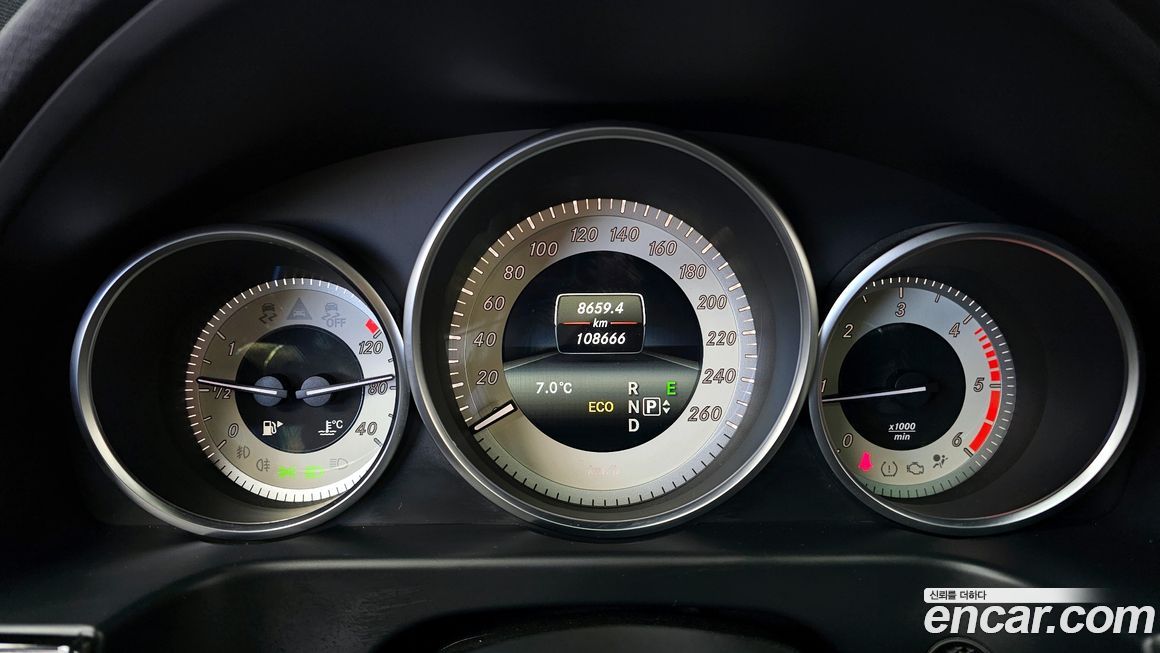 Mercedes-Benz E-Class 2014