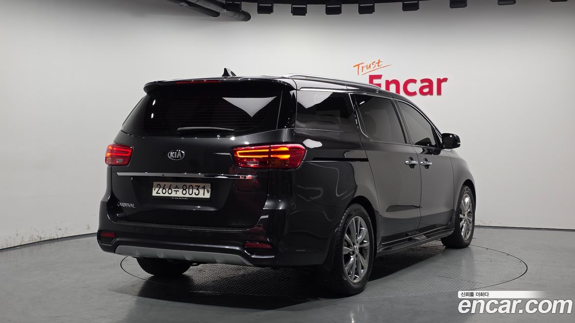 Kia Canival 2020