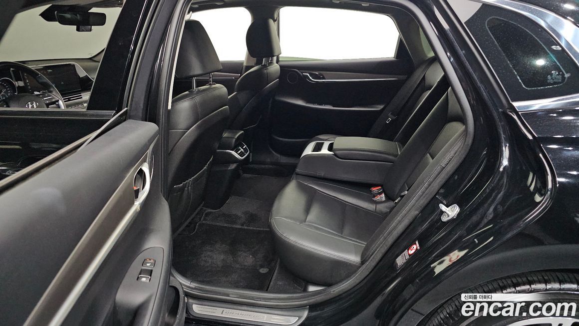 Hyundai Grandeur 2021