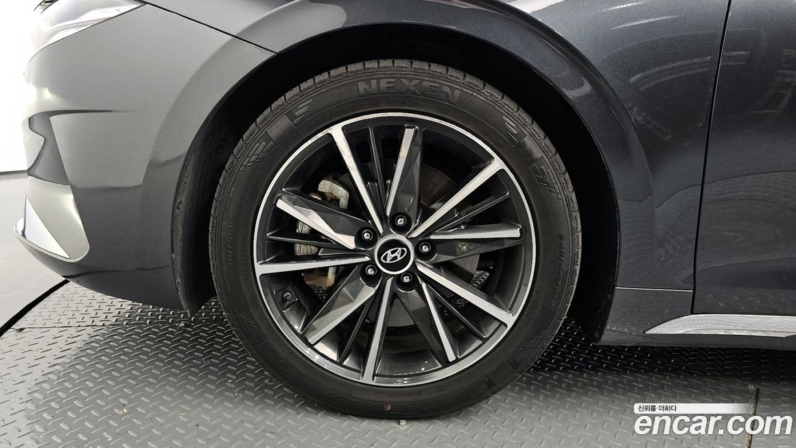 Hyundai Grandeur 2020