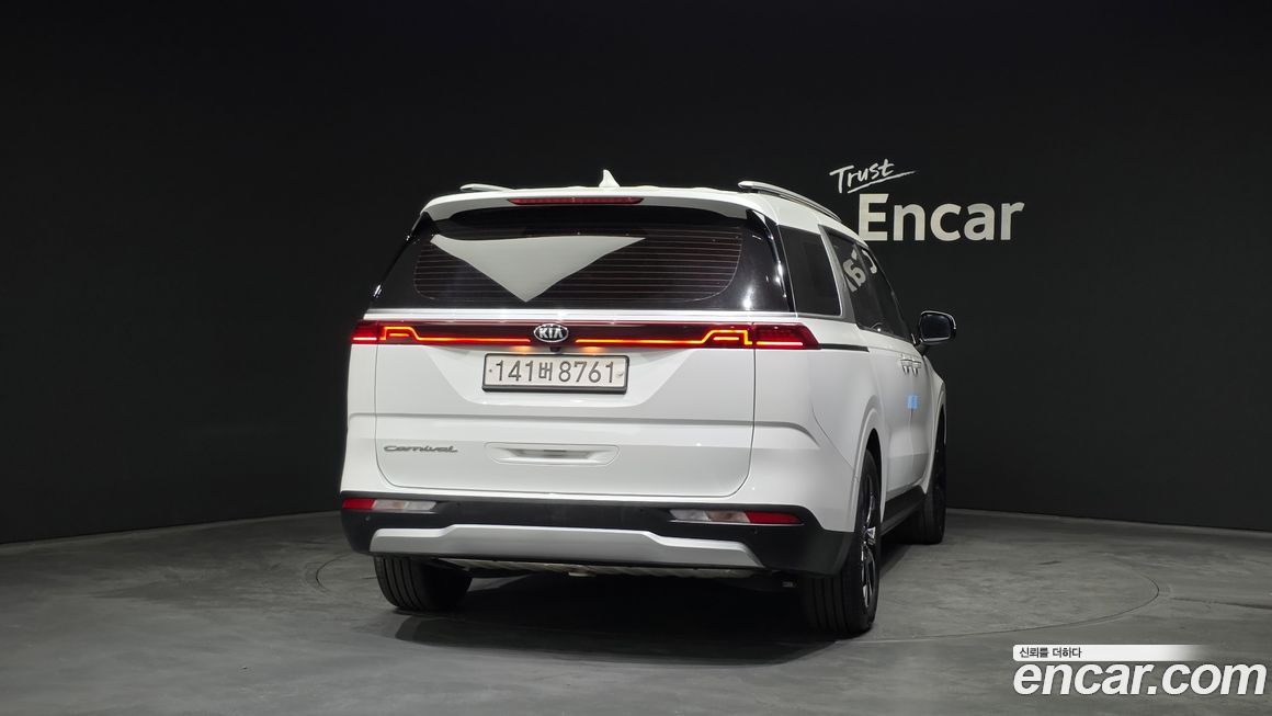 Kia Canival 2021
