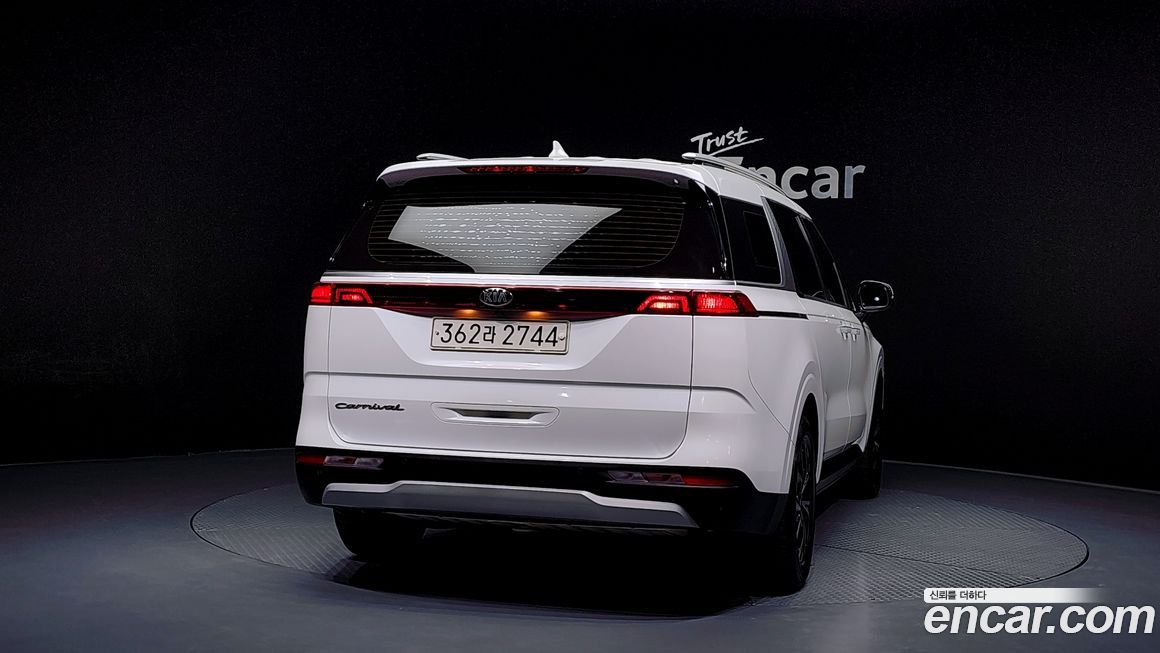 Kia Canival 2021