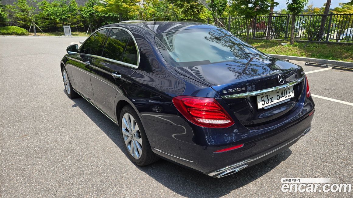 Mercedes-Benz E-Class 2018