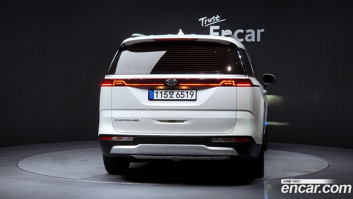 Kia Canival 2021