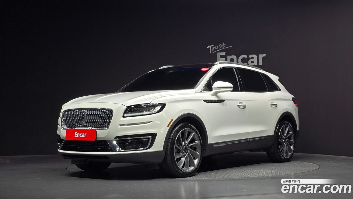 Lincoln Nautilus 2020