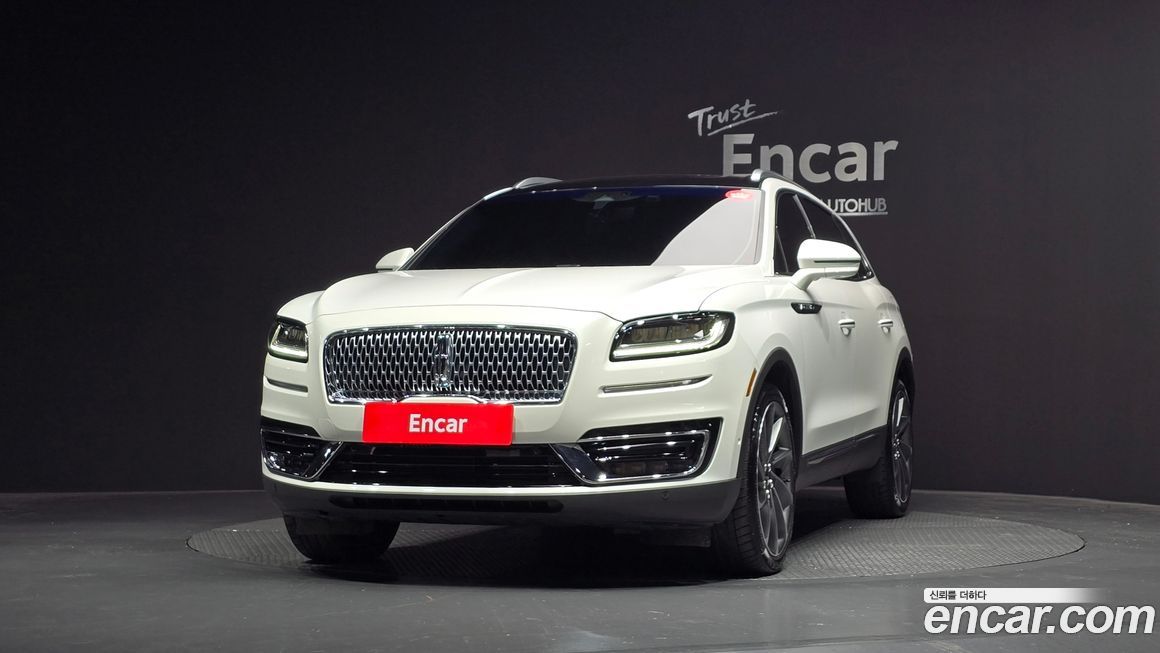 Lincoln Nautilus 2020